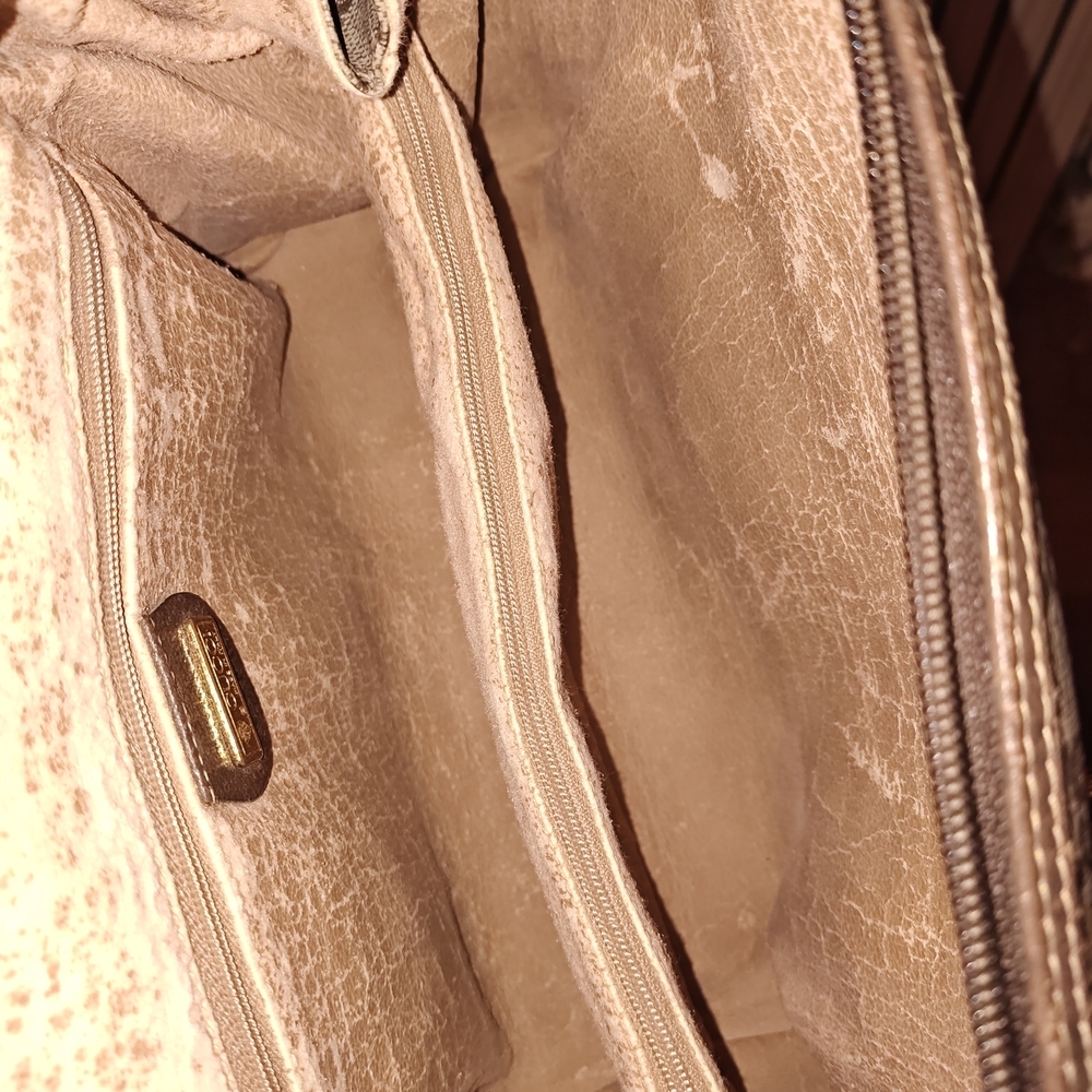 Gucci Supreme Doctor Bag - Picture 12 of 16
